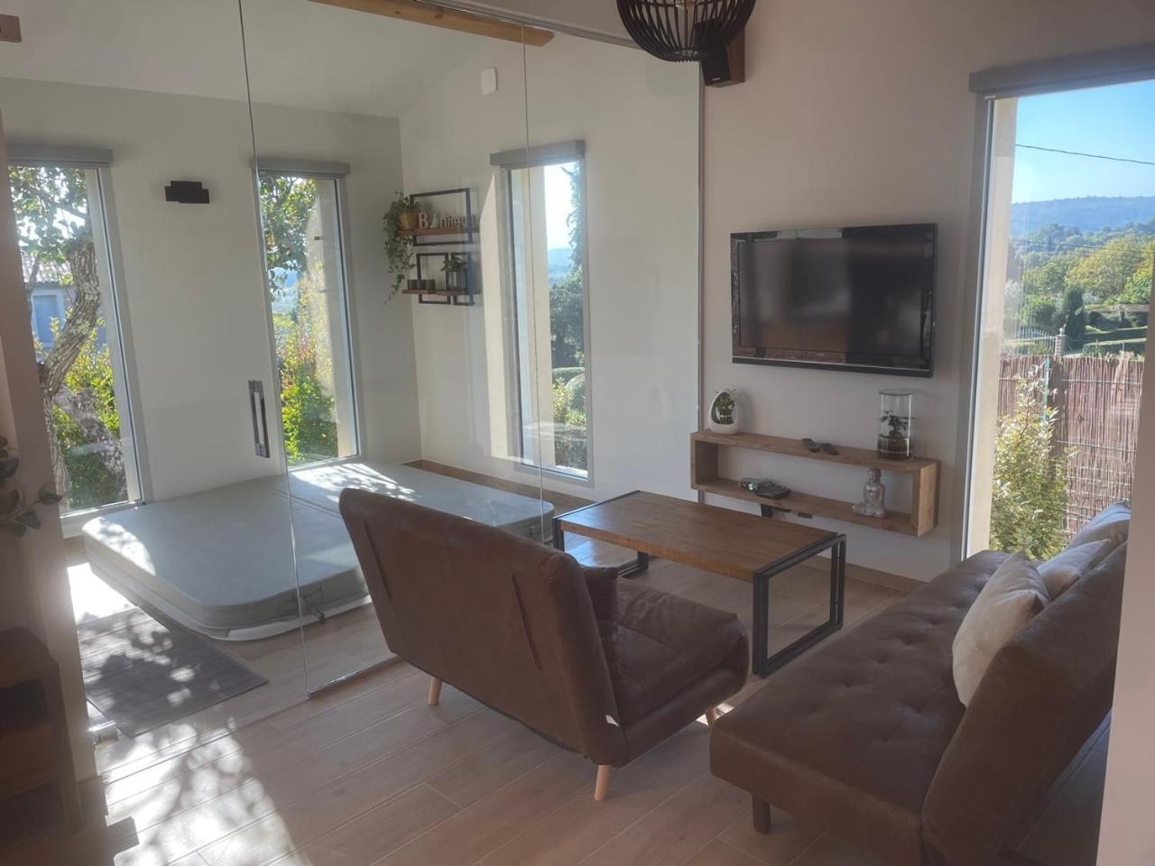 Logement Avec Jacuzzi Joucas Buitenkant foto